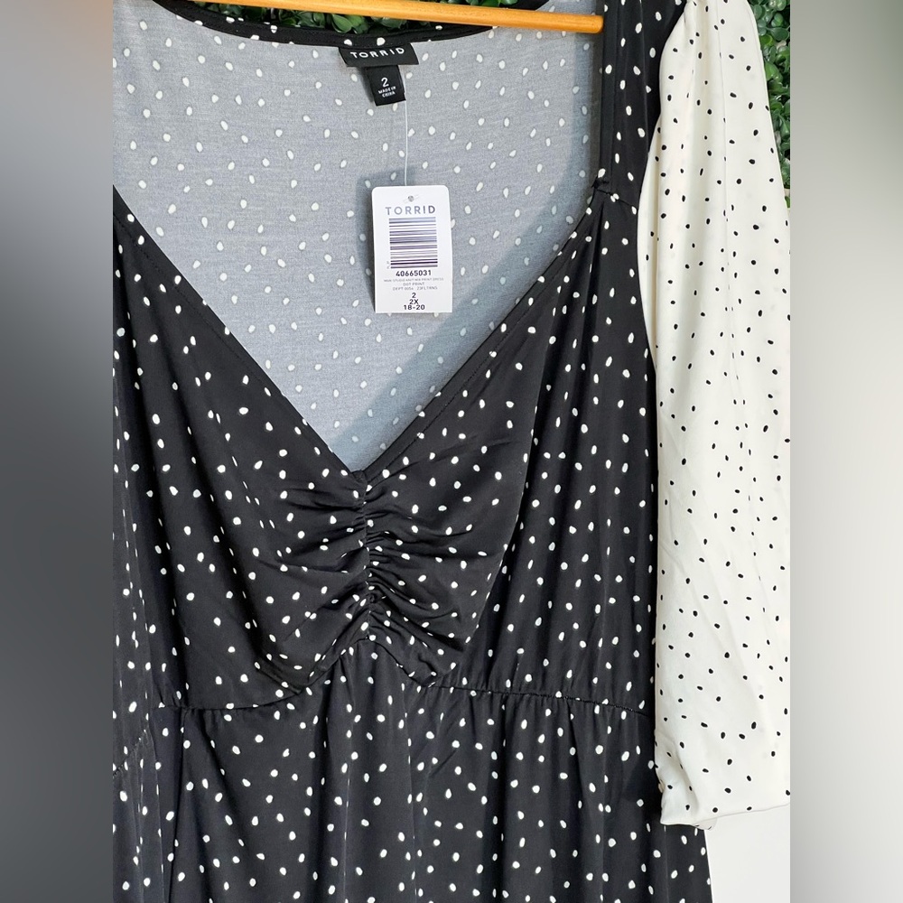 NWT Torrid Maxi Studio Knit Mix Print Polka Dot Block Color Dress Size 2X - Picture 4 of 12